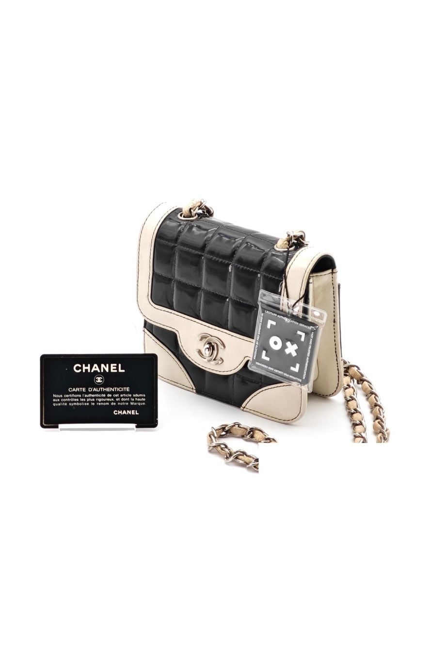 Chanel Choco Bar Mini Chain Mini Shoulder Bag Black White